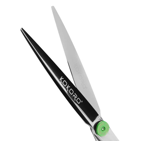 TIJERA PROFESIONAL KOKORO GREEN DE CORTE 7.0